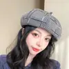 Gorra de moda a cuadros retro británica, estilo japonés cálida para otoño e invierno, visera solar, boina versátil artística de repartidor