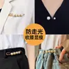 Saia Jeans Feminina Fivela na Cintura Alfinete de Segurança Anti-Exposição Broche Ajustável para Fixação na Cintura