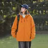 Chamarra cortavientos de softshell con forro de polar de marca para mujer, nuevo estilo otoño/invierno, con capucha, para exteriores, a prueba de viento, talla grande, corte holgado