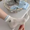 Meias com Laço para Mulheres, Meias Curtas Respiráveis de Malha Fina para Primavera e Verão, Meias Doces com Barra Bolha, Meias Curtas Coloridas Sem Costura