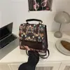 Mochila de Alta Gama de Nicho para Mujer 2025 Nueva Bolsa Cruzada para Mujer, Bolso de Hombro de Moda Versátil