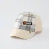 Gorra de béisbol a cuadros y rayas para mujer y hombre, nueva gorra de estilo callejero retro americano que hace que la cara se vea más pequeña