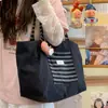 Bolsa de Tote Rayada de Doble Cara Estilo Perezoso Súper Popular Nuevo Estilo Bolsa de Lona de Gran Capacidad Bolsa de Hombro con Estampado de Letras Bolsa Grande