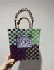 Cesta de Legumes Colorida Cesta de Plástico Tecida Xadrez Fresco Bolsa de Mão Bolsa de Palha Tecida Casual Padrão Xadrez Bolsa de Praia à Beira-Mar