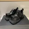 Mocasines de punta cuadrada con suela gruesa para mujer, nuevo estilo de verano con velcro, zapatos de cuero suave, zapatos de vestir JK estilo británico para mujer