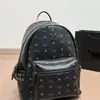 Nova Mochila da Marca m para Homens e Mulheres, Rebites Laterais, Mochila Escolar para Estudantes, Bolsa Pequena Versátil de Ombro Cruzado Tendência