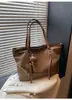 Bolsa de Grande Capacidade Feminina 2026 Nova Tendência Outono Inverno Moda Retrô Versátil para o Dia a Dia Bolsa de Ombro Única Bolsa Tote