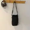 Nova Bolsa Transversal Tendência para Mulheres, Casual e Fashion, Leve, Bolsa Feminina Mais Vendida, Bolsa para Garrafa de Água para Esportes ao Ar Livre, Bolsa de Ombro para Copo de Água