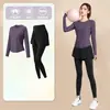 Conjunto esportivo profissional para corrida feminina, novo traje de fitness de verão respirável de secagem rápida, conjunto de yoga de alta qualidade de manga curta