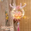 Festival de Mediados de Otoño Linterna de Conejito Palo Giratorio Linterna de Loto Brillante de Mano Materiales para Manualidades DIY Infantiles Lámpara de Loto