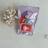 Set de esponjas de maquillaje superventas transfronterizo con una cesta de almacenamiento, apto para uso tanto en seco como en húmedo, y diseñado para evitar que el maquillaje se acumule; un juego completo de herramientas de maquillaje