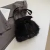 Mochila de Pelúcia Feminina 2026 Nova Moda Bolsa Peluda Feminina Casual Versátil Fechamento por Cordão Mochila Pequena Menina Tendência