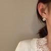 Nuevo estilo cruz de diamantes completa flor pequeña aretes de botón de diamantes para mujer Corea del Sur estilo simple frío moda aretes de aguja de plata S925