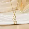 Collar de Acero de Titanio de Lujo Ligero de Gama Alta para Mujer Diseño de Nicho Cadena Sexy de Perla para Clavícula Accesorios de Moda Versátiles Venta al por Mayor