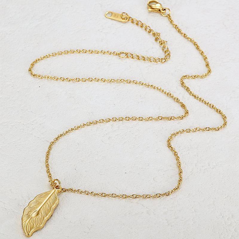 树叶吊坠项链