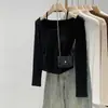 Camisola de cuello halter con copas, Camisa base en capas para mujer, Nuevo estilo Otoño/Invierno 2025, Top corto de diseño puramente deseable