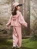 Conjunto de Tres Piezas para Niña 2026 Primavera Nuevo Estilo Suéter de Punto Infantil Pantalones de Color Sólido Sudadera con Capucha Conjunto de Pantalones Casual