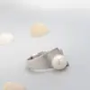 Nafoge Joyería de Plata al por Mayor Anillo Trapezoidal Geométrico de Plata de Ley 925 con Perla Natural de Agua Dulce Anillo de Plata de Moda con Acabado Dibujado