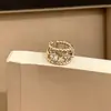 Ear Cuff Minimalista de Lujo Ligero Estilo Europeo y Americano con Microincrustaciones de Circonita, Exquisito y Elegante, Versátil para el Uso Diario, Joyería para Oreja de Mujer