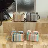 Bolsa Pequena de Palha Trançada Tendência Moda Nova Primavera 2026 Design de Nicho Cor Versátil Color-Blocking Bolsa de Ombro Transversal Trançada