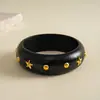 Pulseira geométrica de madeira e metal com rebites em formato de estrela, estilo étnico europeu e americano, acessório feminino versátil minimalista de nicho
