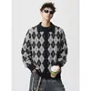 Suéter cardigan com lapela em blocos de cor com padrão de losangos para homens, outono/inverno, estilo cool de rua americano, toque de alta qualidade, estilo preguiçoso, jaqueta de tricô