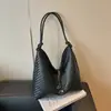 Bolsa de Ombro Tecida de Outono Transfronteiriça para Mulheres 2026 Novo Modelo Grande Capacidade Casual Bolsa Tote Simples para o Dia a Dia