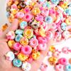 Juguete de Comida Miniatura Simulada Donut Hecho a Mano DIY Pegamento de Crema Funda para Teléfono Móvil Taza de Agua Imán para Refrigerador Hebilla de Zapato Accesorios de Resina