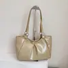 Bolso grande transfronterizo para mujer, nuevo de otoño 2026, versátil, de moda, de un solo hombro, moderno, para ir al trabajo, retro, casual, tipo tote