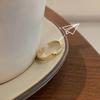 Anillo Abierto de Lujo Ligero Blanco Nácar de Alta Gama para Mujeres y Hombres, Anillo Plano de Doble Capa Trendy Ins, Anillo de Diseño Delgado que Hace que las Manos Parezcan Más Pequeñas, Diseño de Nicho