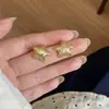 2026 Novos Brincos Galvanizados para Meninas Studs Formato Estrela Simples Nicho Luxo Leve Design de Estrela de Cinco Pontas Acessórios de Brinco de Estrela para Mulheres