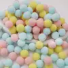 Pompon de pelúcia pequeno, colorido, altamente elástico, para decoração infantil em jardins de infância. Ideal para projetos DIY e artesanato.