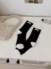 Meias de outono e inverno estilo balé, com costura dupla, de comprimento médio até a panturrilha, com etiquetas de tecido, modernas e que afinam a silhueta, estilo universitário, adequadas para sapatos Birkenstock, calças shark e meias sobrepostas