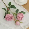 Flor de rosa artificial Princess Rose de tres cabezas para decoración de bodas, arreglo de escena con flores artificiales, pared de flores, arreglo floral, decoración suave y paisajismo.
