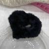 Horquilla de pelo de felpa con forma de corazón para otoño e invierno, pinza para el pelo en la parte posterior de la cabeza, pinza de agarre para mujer, pinza de tiburón peludo Advanced Sense, tocado
