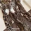 Otoño e Invierno Retro Chifón Resina Estampado de Leopardo Pañuelo Gargantilla Estilo Melard Cadena para Clavícula Diseño de Nicho Cadena para el Cuello