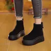 Botas Martin de Invierno 2026 Estilo Nuevo para Mujeres Bajitas de Moda Versátiles Suela Gruesa de Caña Alta Casual Retro Adelgazantes Botines Cortos