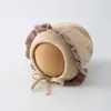 Gorro de punto para niños estilo coreano con borde de volantes, gorro con orejeras de patrón de rombos con cordones, moderno y cálido para niñas en otoño e invierno