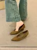 Zapatos de tacón alto estilo francés, zapatos negros de nicho para mujer, nuevo modelo primavera 2026, tacón de cuña, elegantes zapatos de punta para ir al trabajo de socialité