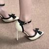 Sandálias de Salto Alto Elegantes Estilo Francês Bico Fino Femininas Verão 2025 Novo Estilo Sandálias de Dedo com Fivela de Um Caractere