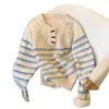 Suéter de tricô com fechamento de botão e design moderno, feminino, outono e inverno, novo estilo coreano, solto, preguiçoso, retrô, listrado