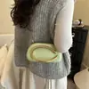 Bolso de Mano de Nicho Transfronterizo para Fiesta de Noche para Mujer, Bolso de Hombro con Cadena de Moda Europea y Americana, Diseño Elegante, Bolso Cruzado de Moda