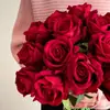 Buquê de Rosas Artificiais Vermelho Vinho de Alta Qualidade Presente de Dia dos Namorados Decoração de Casa Flores Artificiais Flores de Mesa