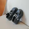 Zapatos negros de cuero para niña 2026 nuevos zapatos de primavera y otoño para niño zapatos de princesa con perlas zapatos Mary Jane bajos