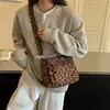 Bolso nuevo de un solo hombro tela de nailon con estampado de leopardo tendencia callejera bolso cruzado retro bolso de mano casual para mujer para el trabajo