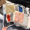 70 Pañuelos Cuadrados Pequeños de Seda para Mujer, Modernos y Versátiles, Adecuados para Primavera, Verano y Otoño, Estilo Delgado, Pañuelo Profesional de Auxiliar de Vuelo, Pañuelo de Cuello, Pañuelo para la Cabeza