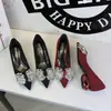 8302-H72 Zapatos de mujer estilo europeo y americano con lazo de pedrería, punta fina, corte bajo, suela blanda, cómodos para deslizar, zapatos profesionales de gamuza