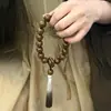 Pulseira Natural de Sândalo Dourado com Contas Antigas de Sândalo, Dezoito Contas com Borla, Ornamento Vintage Portátil DIY para Homens e Mulheres