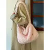 Bolsa Estilo Coreano Estilo Preguiçoso de Lã de Imitação de Cordeiro para Mulheres, Nova Coleção Outono e Inverno Grande Capacidade de Pelúcia Versátil para Trabalho Ombro Transversal
