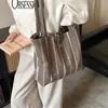 Bolsa Feminina de Ombro Único, Cores Misturadas, Simples, Fashion, Versátil, Bolsa Transversal Tendência, Leve, Grande Capacidade, Bolsa Feminina Casual para o Dia a Dia